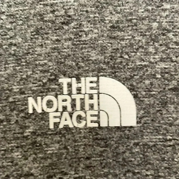 The Northface Hoodie - Picture 5 of 5